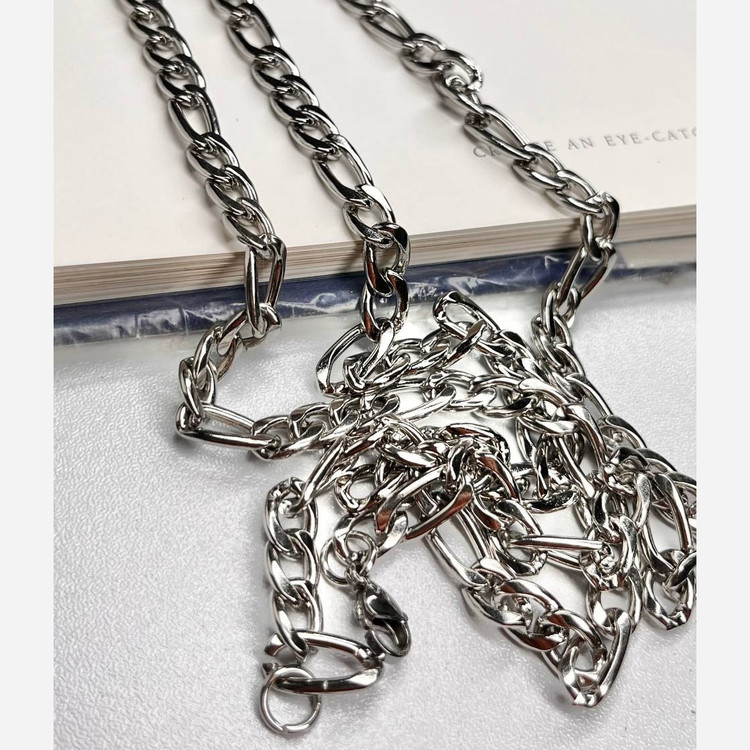 ست گردنبند و دستبند مردانه طرح کارتیر Cartier جنس استیل عیار 316 رنگ کاملا ثابت کد ztk (پس کرایه)