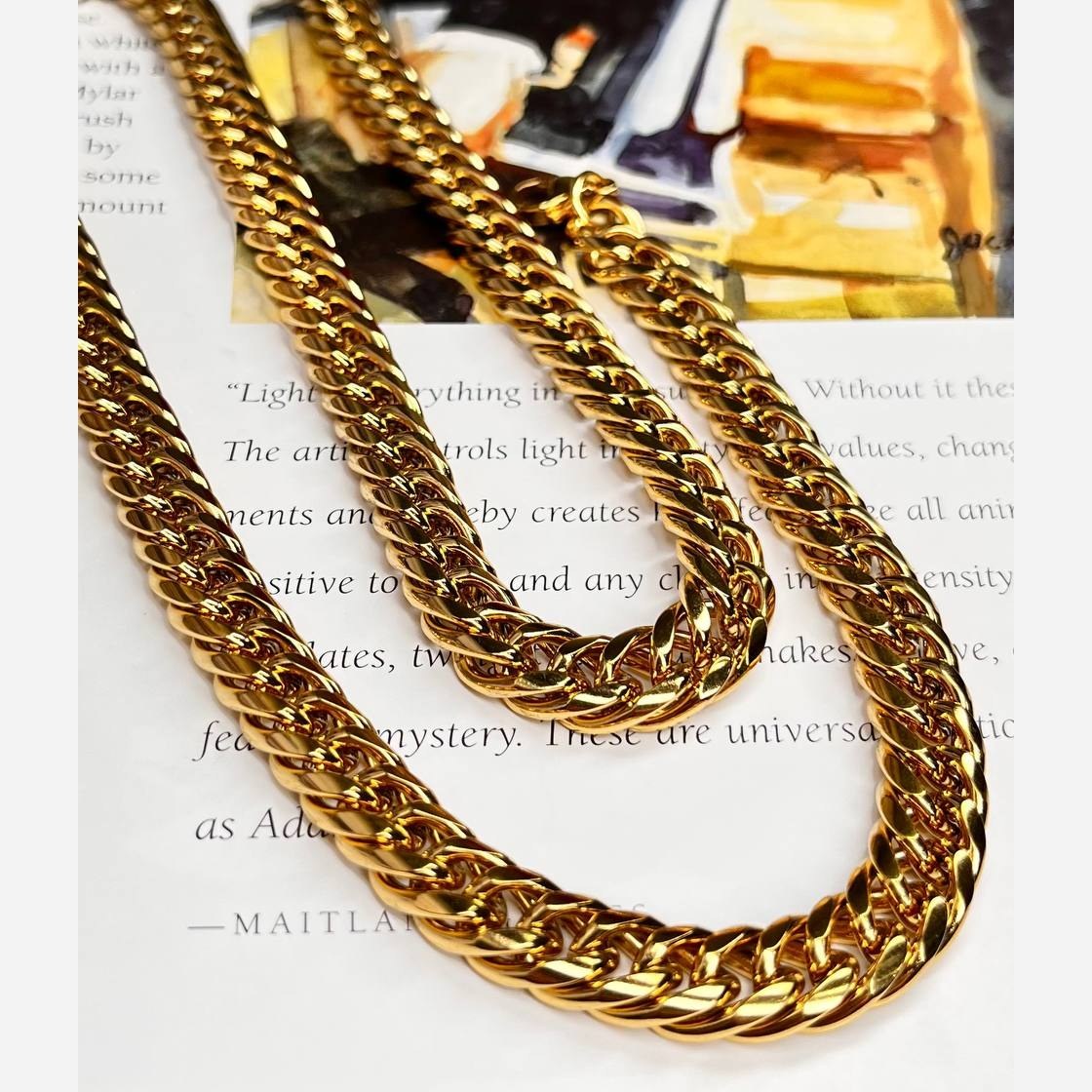 گردنبند مردانه مدل کارتیه Cartier جنس استیل عیار 316  رنگ  کاملا ثابت کد ztk (پس کرایه)