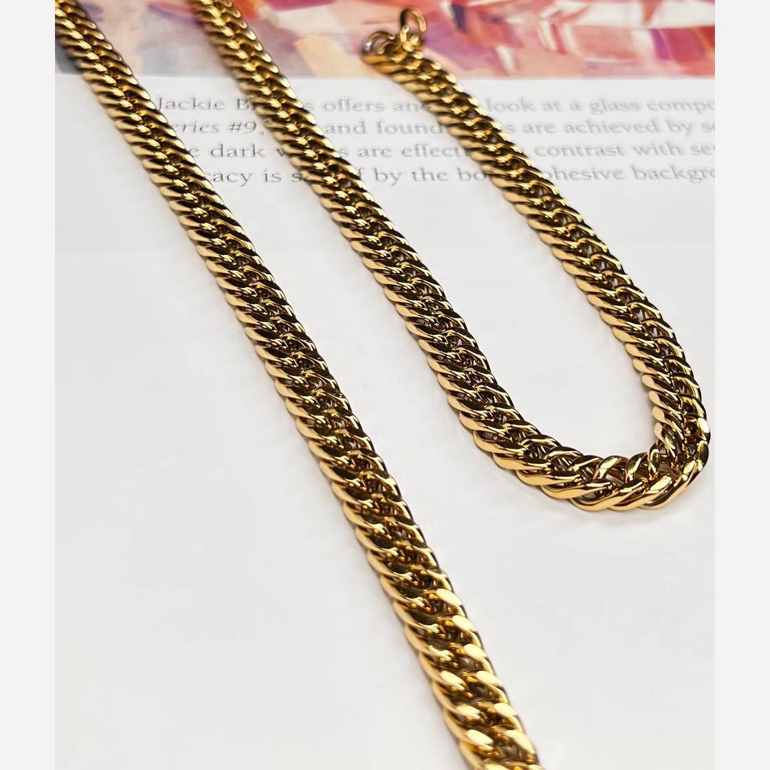 گردنبند مردانه مدل کارتیه  Cartier جنس استیل عیار 316 رنگ ثابت کد  ztk (پس کرایه)