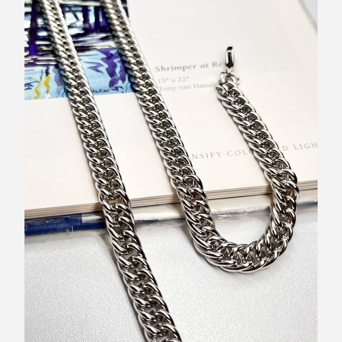 گردنبند مردانه طرح کارتیه Cartier جنس استیل  عیار  316 رنگ ثابت کد ztk (پس کرایه)