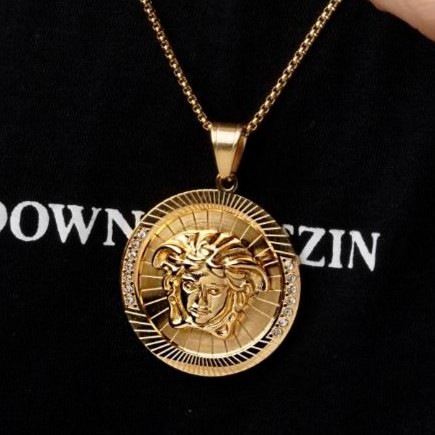 گردنبند های اسپرت طرح ورساچه Versace نگین کاری شده رنگ ثابت کد zsm (پس کرایه)