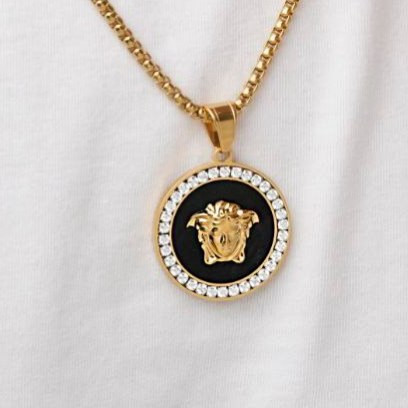گردنبند های اسپرت طرح ورساچه Versace نگین کاری شده رنگ ثابت کد zsm (پس کرایه)