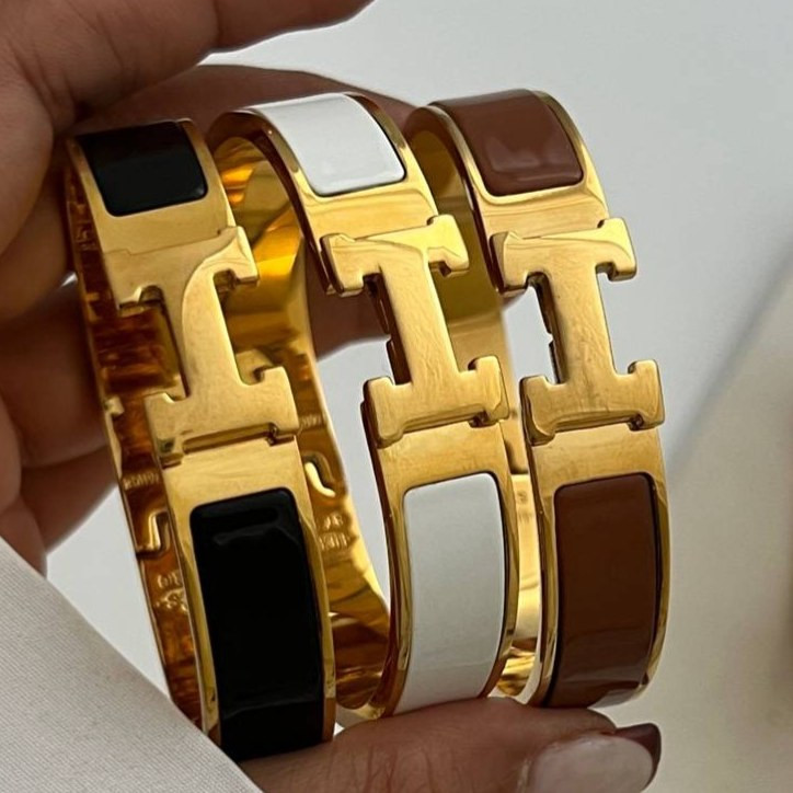 دستبند اسپرت طرح هرمس Hermes رنگ کاملا ثابت کد ztj (پس کرایه)