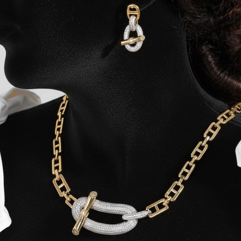 ست گردنبند و گوشواره زنانه طرح هرمس hermes با رنگ ثابت کد zmp (پس کرایه)