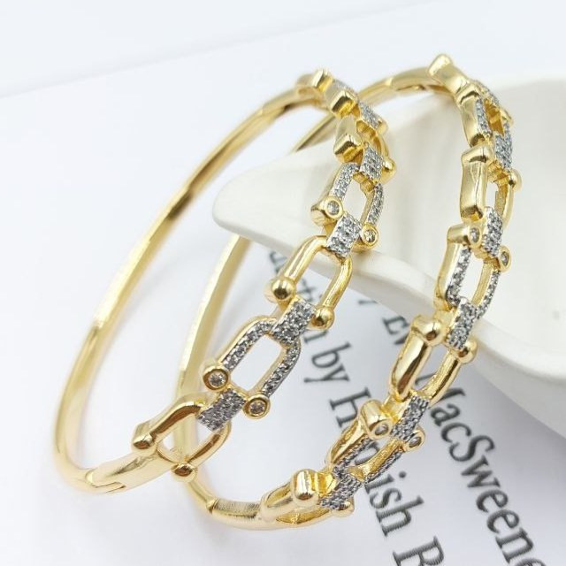 دستبند زنانه طرح تیفانی Tiffany نگین کاری شده سایز freesize رنگ ثابت کد zmp (پس کرایه)