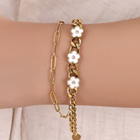 دستبند زنانه دولاین طرح ورساچه Versace،کارتیه Cartier،نگین کاری شده فری سایز freesize رنگ ثابت کد zmp (پس کرایه)