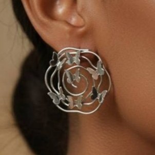 گوشواره زنانه طرح پیچی پروانه ای سیلور رنگ کاملا ثابت کد zgy (پس کرایه)