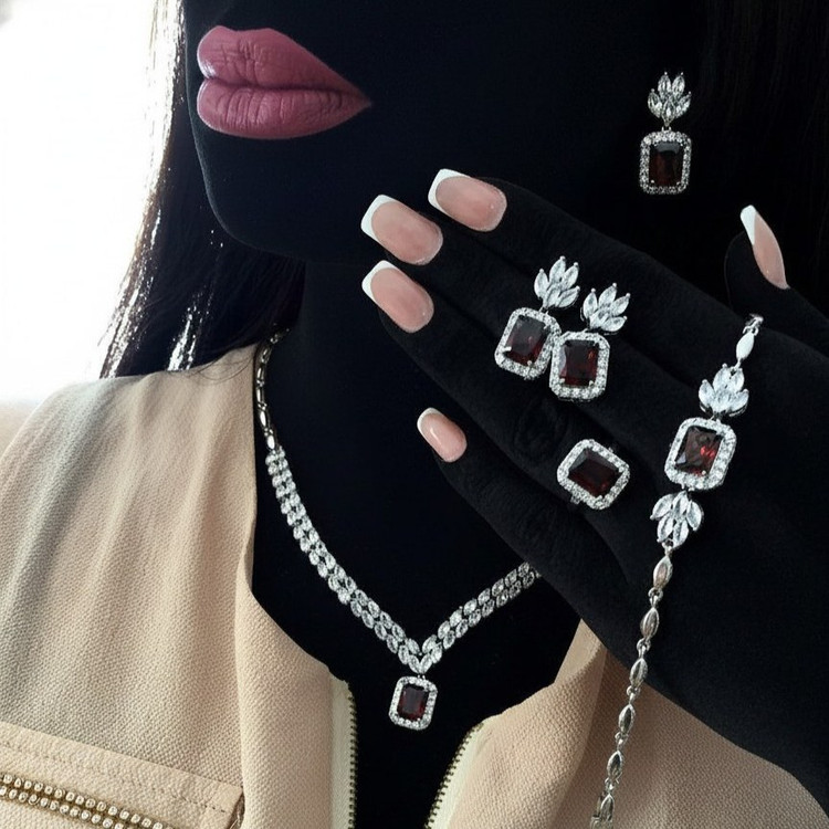 ست کامل جواهری زنانه نگین کاری شده در دو رنگ، رنگ کاملا ثابت کد zsm (پس کرایه)