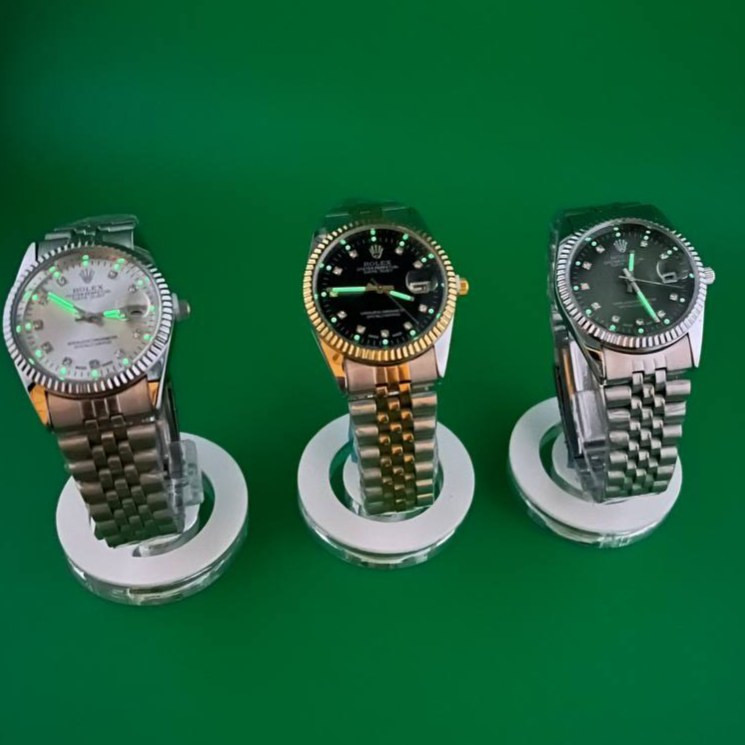 ساعت و دستبند رولکس Rolex مردانه استیل، تاریخ دار و دارای عقربه دید در شب رنگ ثابت کد zki (پس کرایه)
