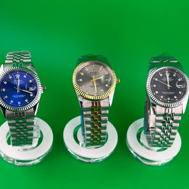 ساعت و دستبند رولکس Rolex مردانه استیل، تاریخ دار و دارای عقربه دید در شب رنگ ثابت کد zki (پس کرایه)