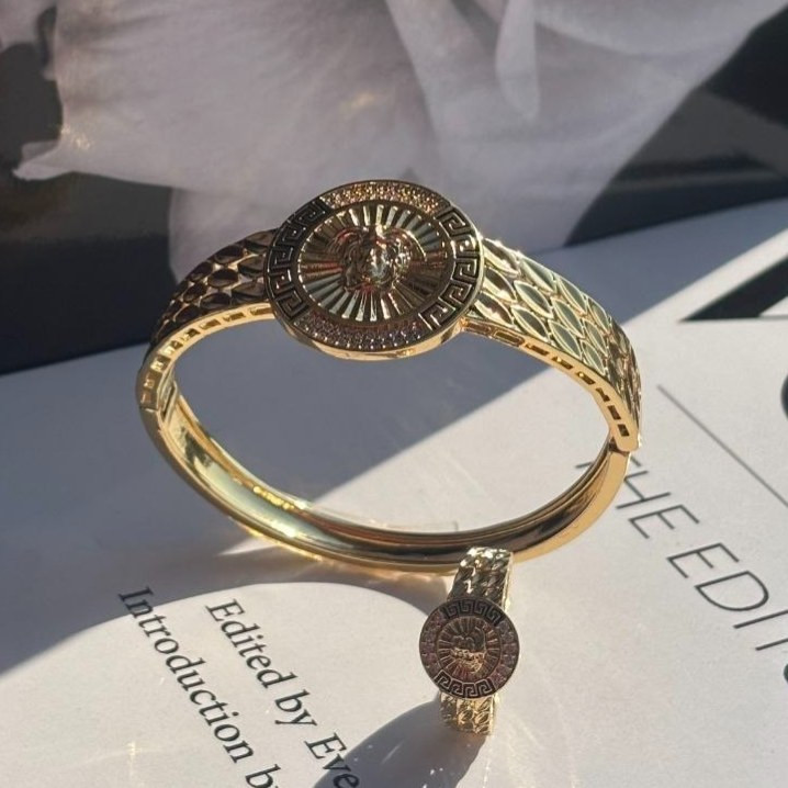 ست دستبند و انگشتر نگین دار زنانه طرح کارتیه Cartier فری سایز freesize رنگ ثابت کد sm (پس کرایه)
