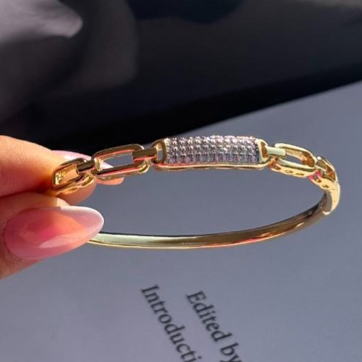 دستبند نگین دار زنانه طرح ونکلیف Van Cleef فری سایز freesize رنگ کاملا ثابت کد sm (پس کرایه)