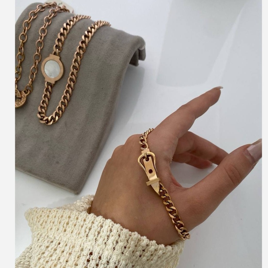 گردنبند زنانه طرح کارتیه Cartier فری سایز Freesize رنگ کاملا ثابت کد tj (پس کرایه)