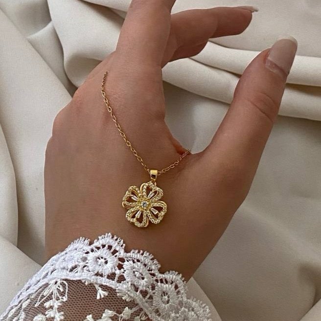 گردنبند زنانه طرح ستاره ، قلب ، گل ، مروارید و دم وال فری سایز Freesize رنگ کاملا ثابت کد tj (پس کرایه)
