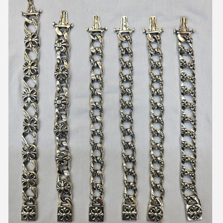دستبند مردانه طرح کروم هارتز و کارتیه و ویتالی جنس استیل عیار 316 کیفیت عالی کد ar (پس کرایه)