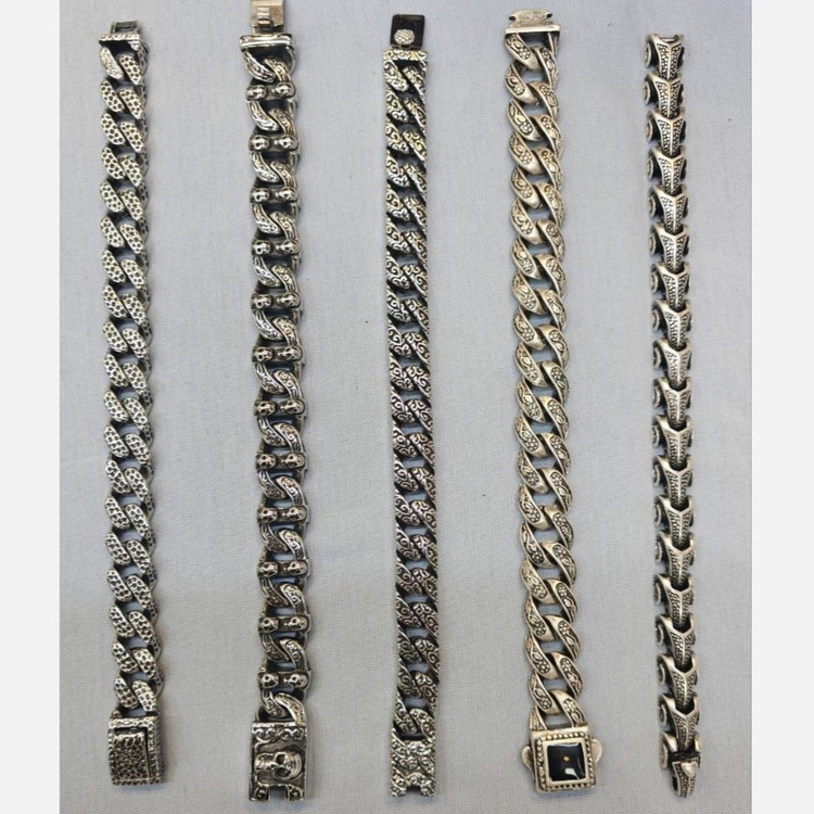 دستبند مردانه طرح پرطرفدار کارتیه جنس استیل عیار 316 کیفیت عالی کد ar (پس کرایه)
