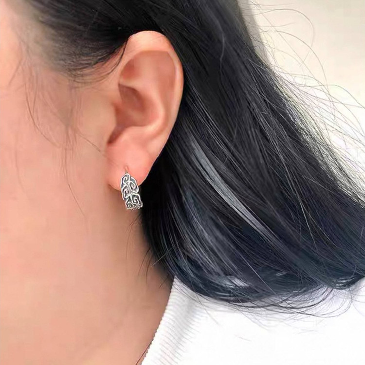 گوشواره استیل مدل حلقه ای گل رنگ ثابت کد sf (پس کرایه)