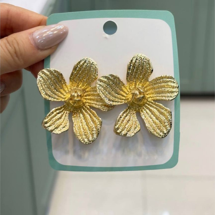 گوشواره آبکاری نقره مینیمال گل رنگ کاملا ثابت کد gy (پس کرایه)