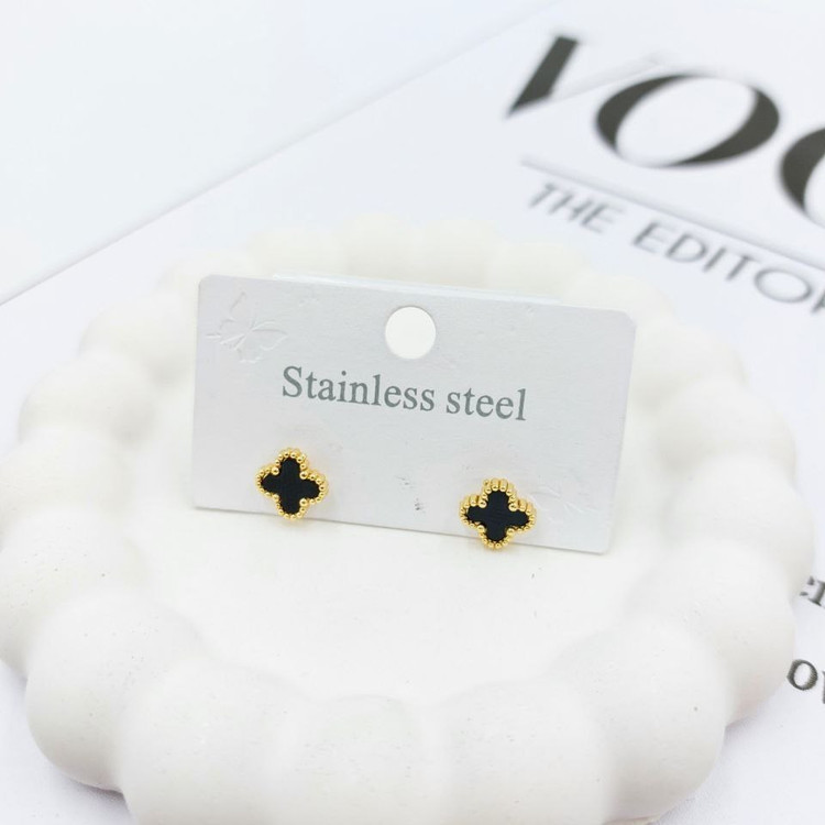 گوشواره استیل زنانه طرح گل ونکلیف Vancleef تنوع رنگ رنگ کاملا ثابت کد mp (پس کرایه)