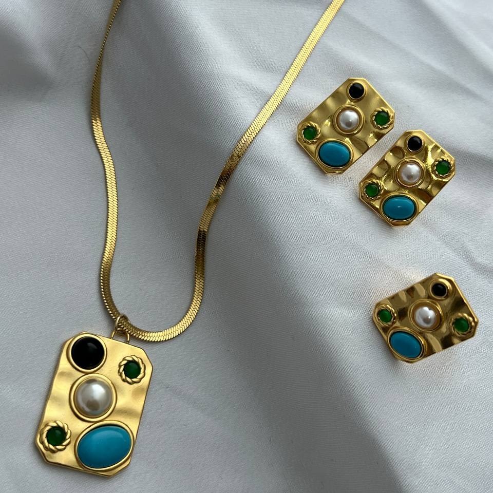 نیم ست گردنبند و انگشتر و گوشواره زنانه طرح سنگ و مروارید رنگ کاملا ثابت کد tj (پس کرایه)