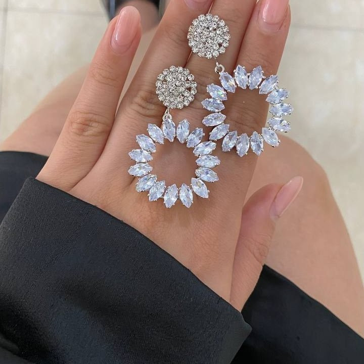 گوشواره زنانه طرح برگ نگین تنوع طرح رنگ کاملا ثابت کد tj (پس کرایه)