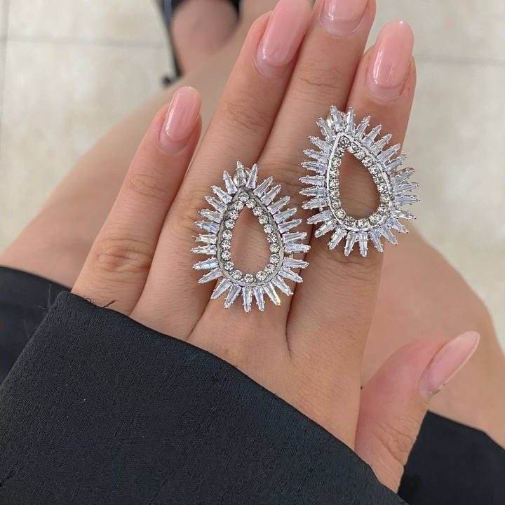 گوشواره زنانه طرح پاپیون نگین و مروارید تنوع طرح رنگ کاملا ثابت کد tj (پس کرایه)