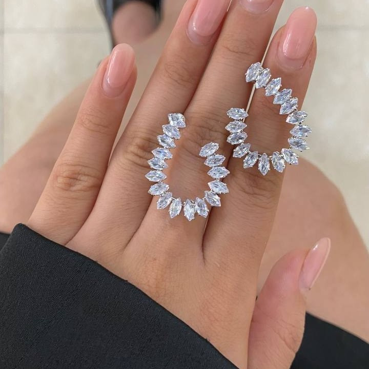 گوشواره زنانه طرح پاپیون نگین و مروارید تنوع طرح رنگ کاملا ثابت کد tj (پس کرایه)