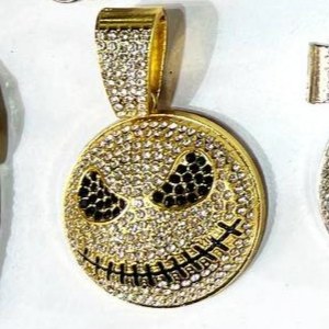 گردنبند و آویز پلاک جواهری فول نگین تنوع طرح رنگ کاملا ثابت کد el (پس کرایه)