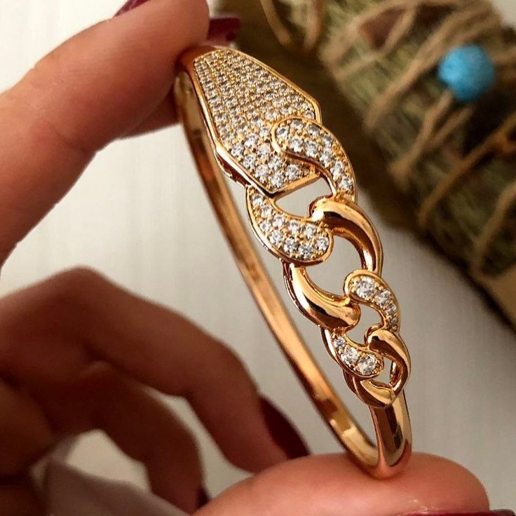 دستبند النگویی زنانه جواهر نگینی ژوپینگ طرح کارتیر نگین رنگ کاملا ثابت کد sm (پس کرایه)