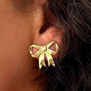 گوشواره آبکاری نقره زنانه طرح پاپیون طلایی تنوع طرح رنگ کاملا ثابت کد sm (پس کرایه)