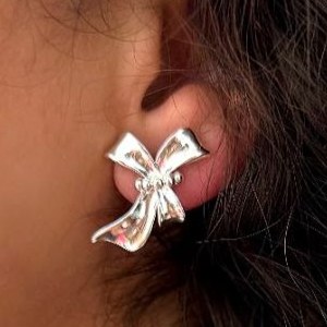 گوشواره آبکاری نقره زنانه طرح پاپیون تنوع طرح رنگ کاملا ثابت کد sm (پس کرایه)