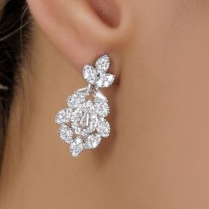 گوشواره جواهری نگین کاری طرح برگ و گل تنوع طرح رنگ کاملا ثابت کد mp (پس کرایه)