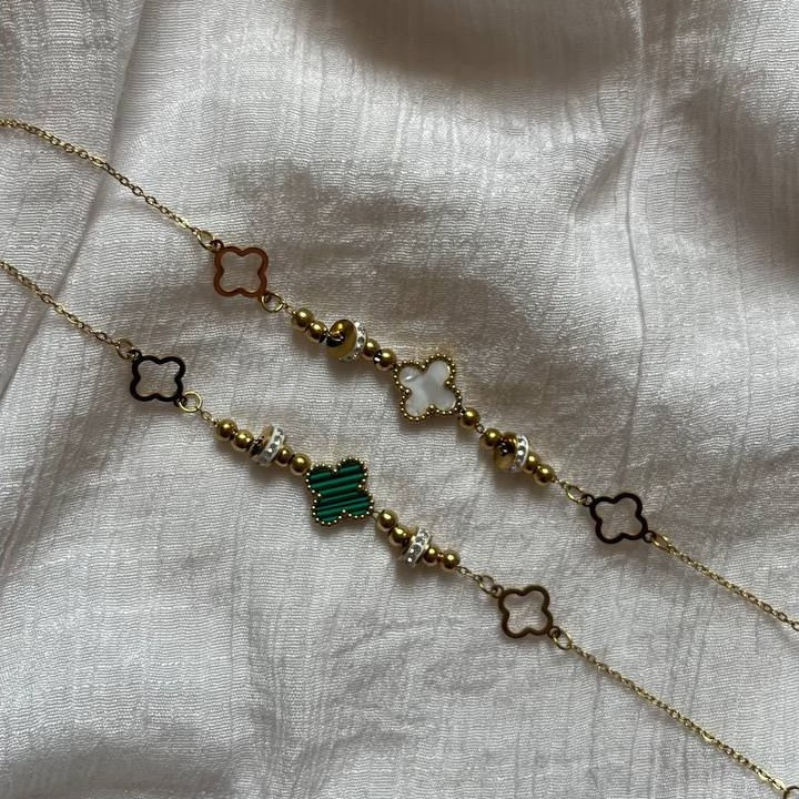 دستبند استیل زنجیری طرح گل ونکلیف Vancleef رنگ ثابت کد sm (پس کرایه)