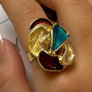 انگشتر میناکاری زنانه طرح پنج برگ درسه رنگ مختلف freesize رنگ ثابت کد sm (پس کرایه)