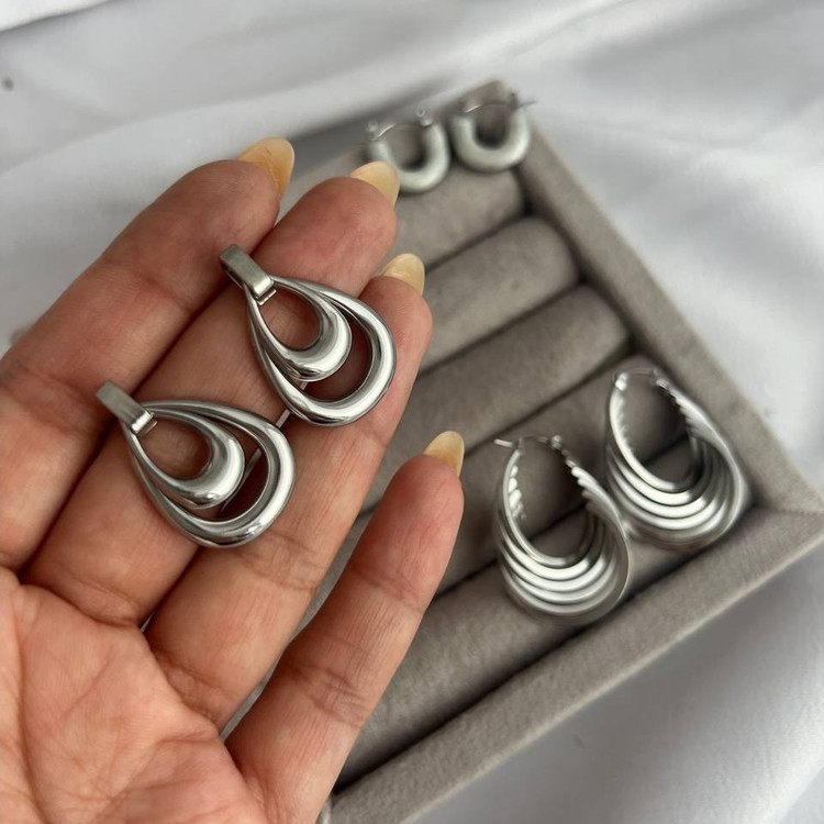 گوشواره استیل زنانه طرح مار تنوع طرح رنگ ثابت کد tj (پس کرایه)