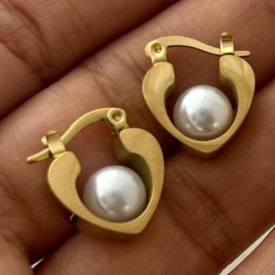 گوشواره استیل زنانه طرح وسط مروارید تنوع طرح رنگ ثابت و ضد حساسیت کد tj (پس کرایه)