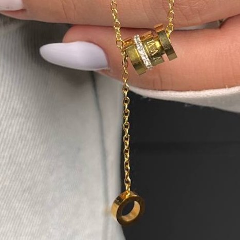 گردنبند و آویز پلاک استیل زنانه طرح اعداد یونانی و نگین رنگ ثابت کد tk (پس کرایه)