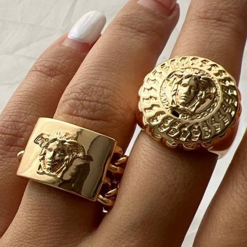 انگشتر استیل زنانه مینیمال در دو طرح ورساچ Versace رنگ ثابت کد tj (پس کرایه)