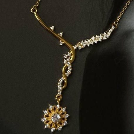نیم ست گردنبند و گوشواره طرح جواهری طرح گل آویز نگین رنگ ثابت کد sm (پس کرایه)