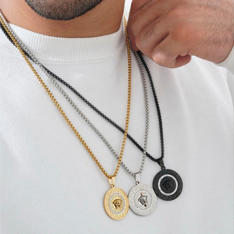 گردنبند و آویز پلاک استیل مردانه طرح ورساچ Versace تنوع طرح رنگ ثابت کد sm (پس کرایه)