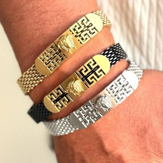 دستبند استیل مردانه طرح ورساچ Versace پهن رنگ ثابت کد sm (پس کرایه)