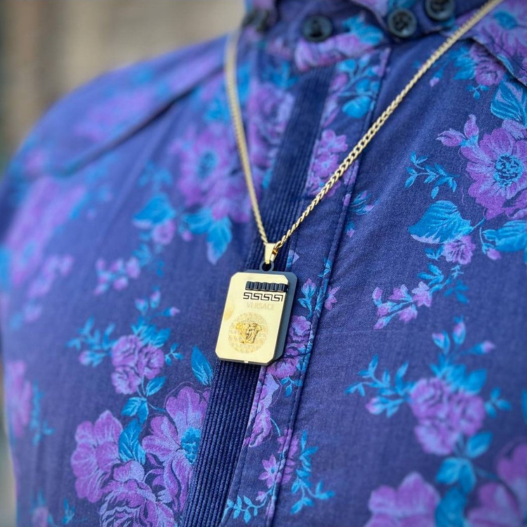 گردنبند و آویز پلاک استیل مردانه طرح ورساچ Versace تنوع طرح رنگ ثابت کد gy (پس کرایه)