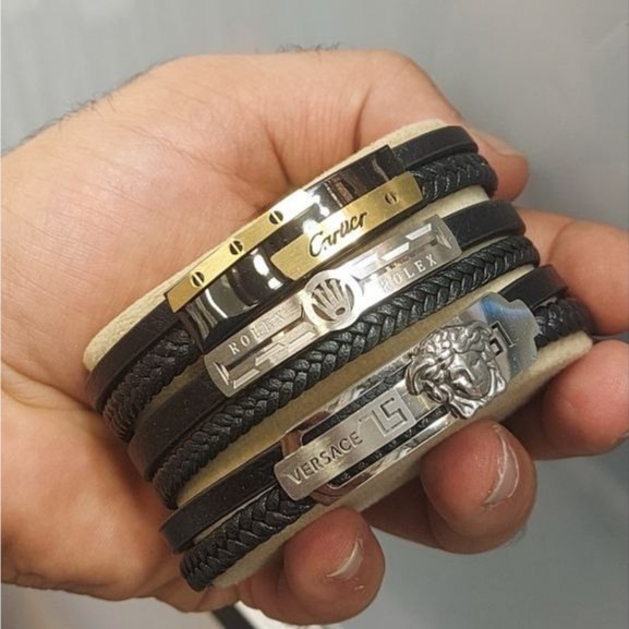 دستبند چرمی قفل و پلاک استیل مردانه ورساچ Versace کیفیت چرم عالی تنوع طرح رنگ ثابت کد bn (پس کرایه)