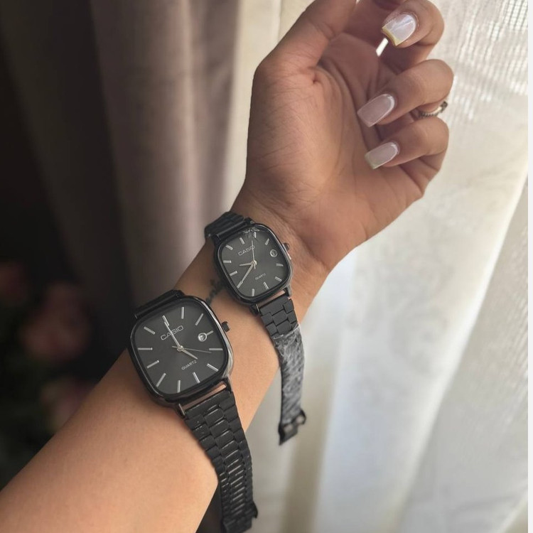 ست ساعت مچی زنانه و مردانه برند کاسیو Casio نقره ای و مشکی رنگ ثابت کد sm (پس کرایه)