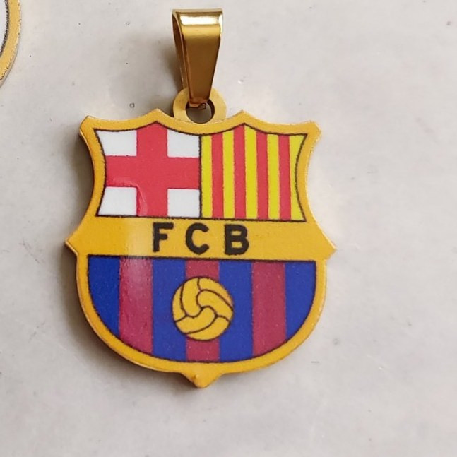 گردنبند و آویز پلاک استیل مردانه طرح لوگوی باشگاه فوتبال بارسلونا FCB رنگ ثابت کد mp (پس کرایه)