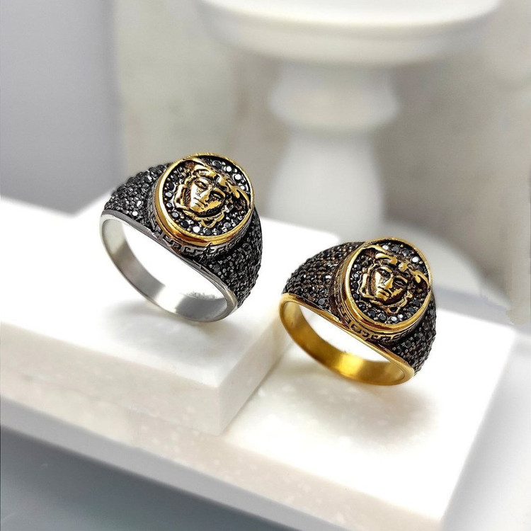 انگشتر استیل مردانه طرح ورساچه Versace رنگ ثابت و ضد حساسیت کد mp (پس کرایه)