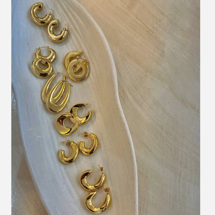 گوشواره آبکاری نقره طرح حلقه ای شفاف رنگ ثابت کد tj (پس کرایه)