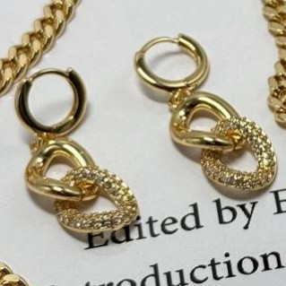 نیم ست گردنبند و دستبند و گوشواره زنانه طرح کارتیر رنگ ثابت کد sm (پس کرایه)