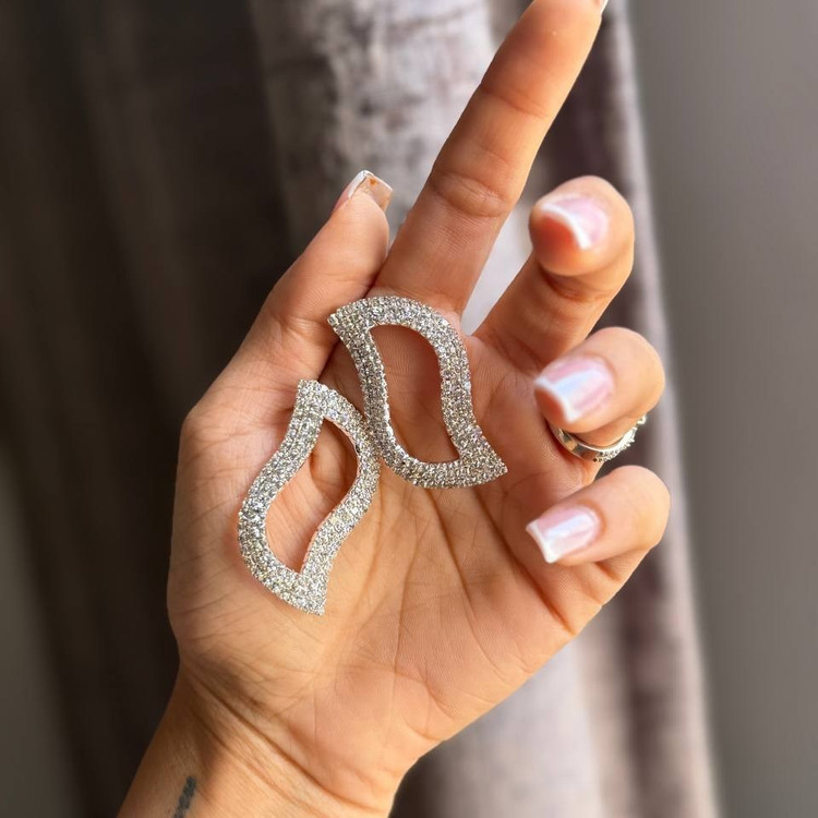 گوشواره طرح جواهری طرح تنیسی قلب فول نگین تنوع طرح رنگ ثابت کد sm (پس کرایه)