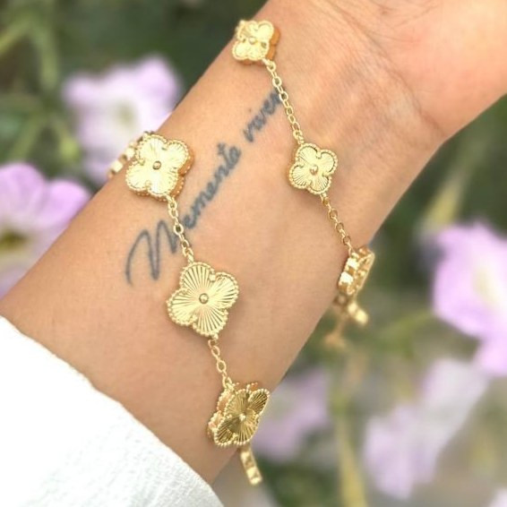 دستبند زنجیری زنانه طرح گل ونکلیف Vancleef رنگ ثابت کد sm (پس کرایه)